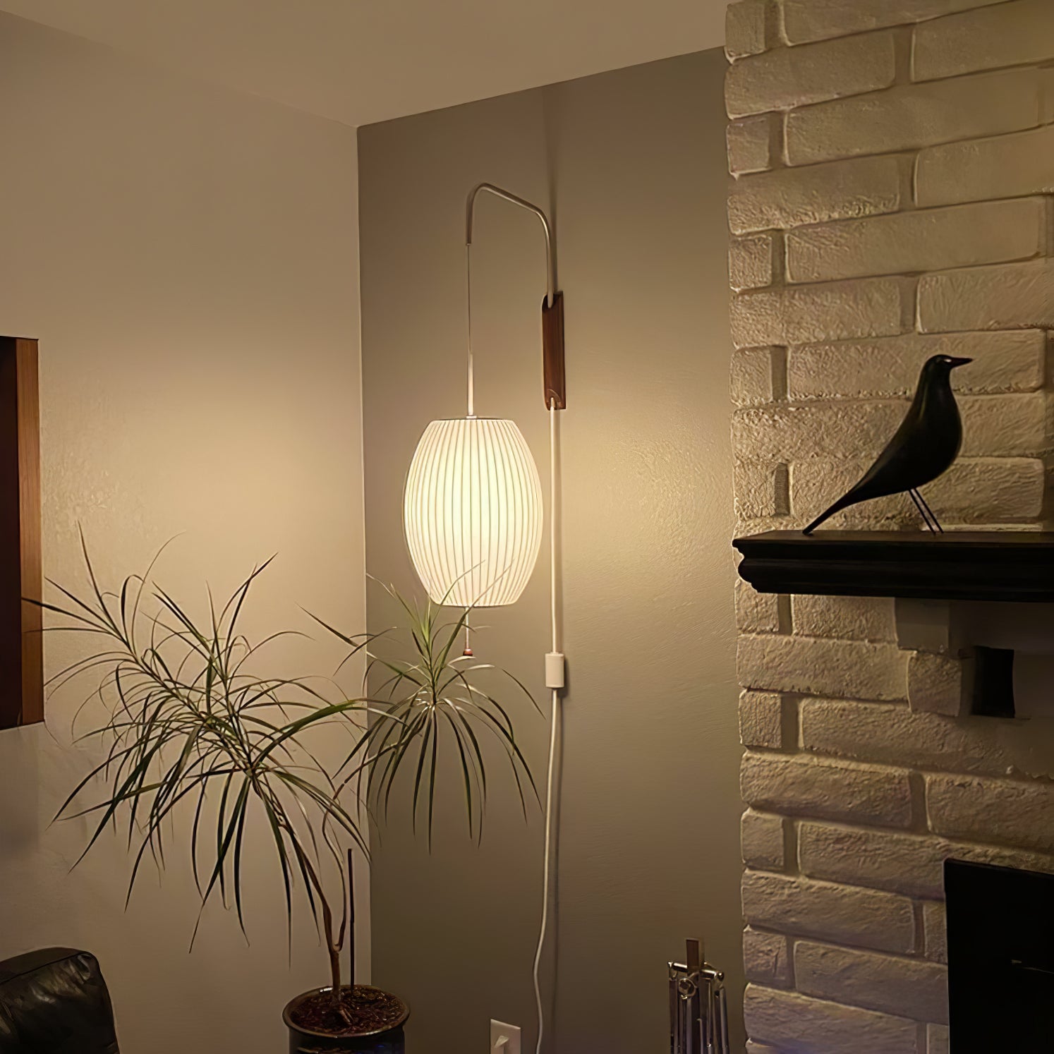 elegant-modern-wall-light-for-home-and-office-stylish-design-warm-glow-glaveri