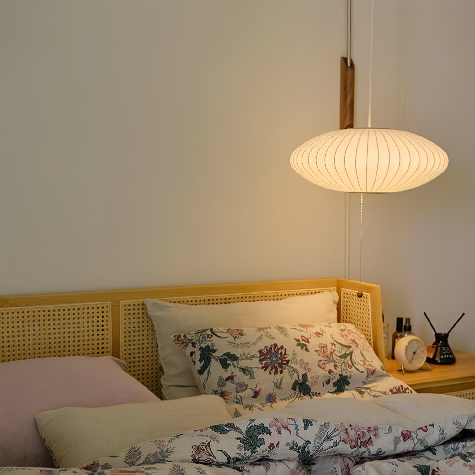 elegant-modern-wall-light-for-home-and-office-stylish-design-warm-glow-glaveri