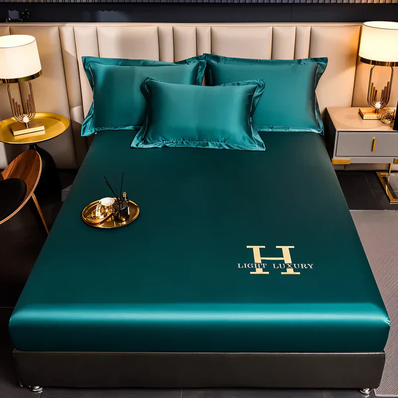 breathable-satin-fitted-sheet-for-luxurious-sleep-at-home-or-office-glaveri
