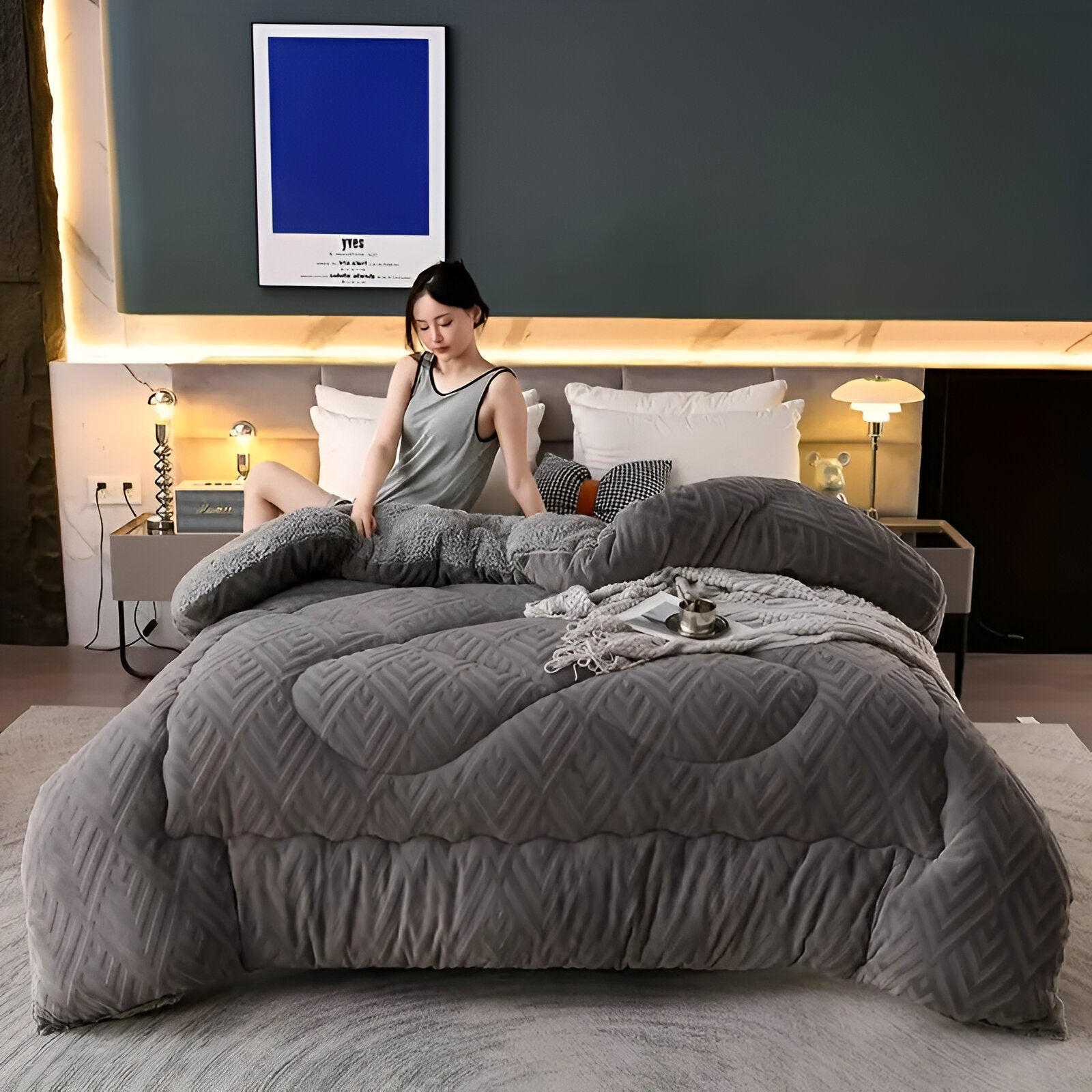 all-season-luxury-duvet-high-quality-plush-comfort-for-home-office-glaveri