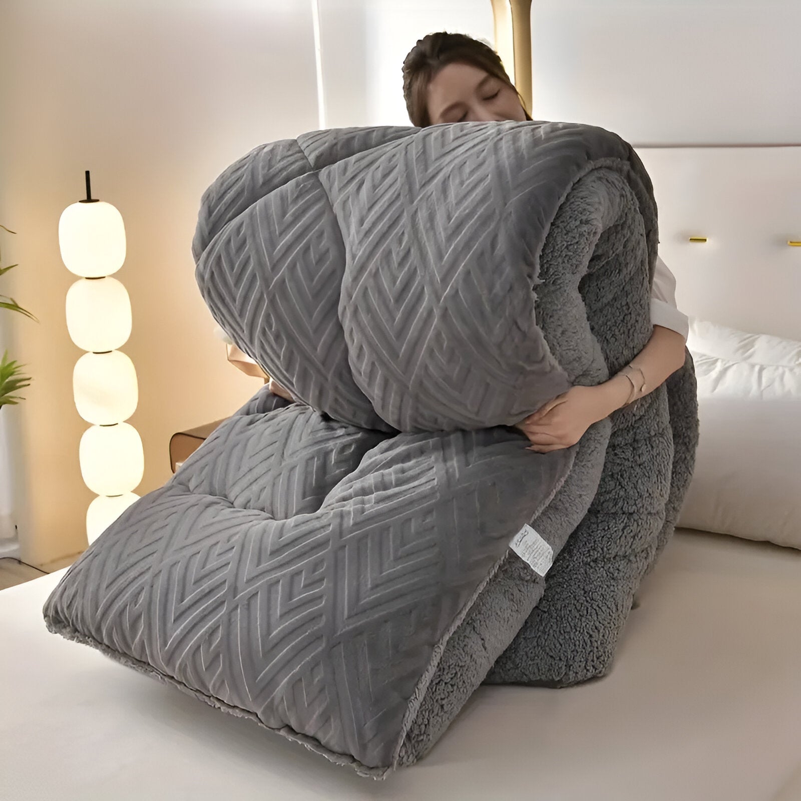 all-season-luxury-duvet-high-quality-plush-comfort-for-home-office-glaveri
