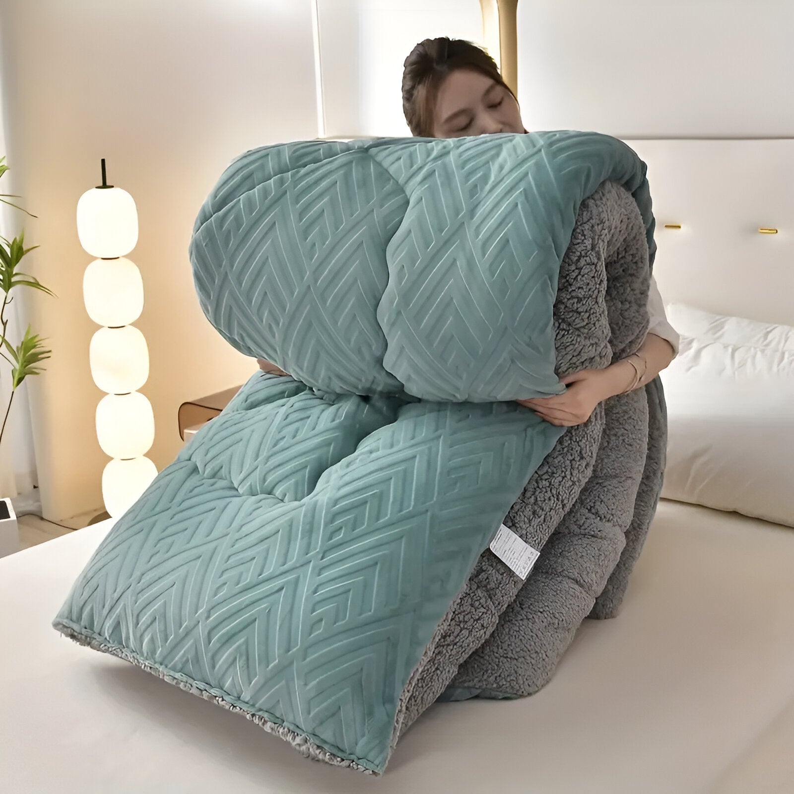all-season-luxury-duvet-high-quality-plush-comfort-for-home-office-glaveri