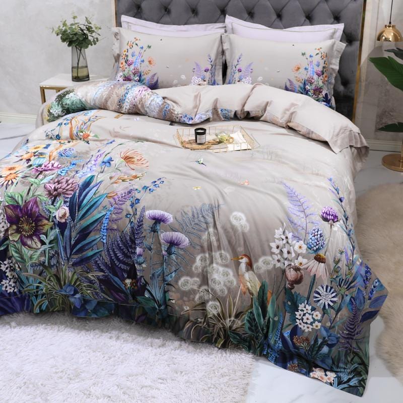 luxurious-floral-pattern-bedding-set-for-home-decor-and-comfort-glaveri