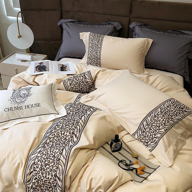 egyptian-cotton-leopard-bedding-set-for-luxurious-home-comfort-glaveri