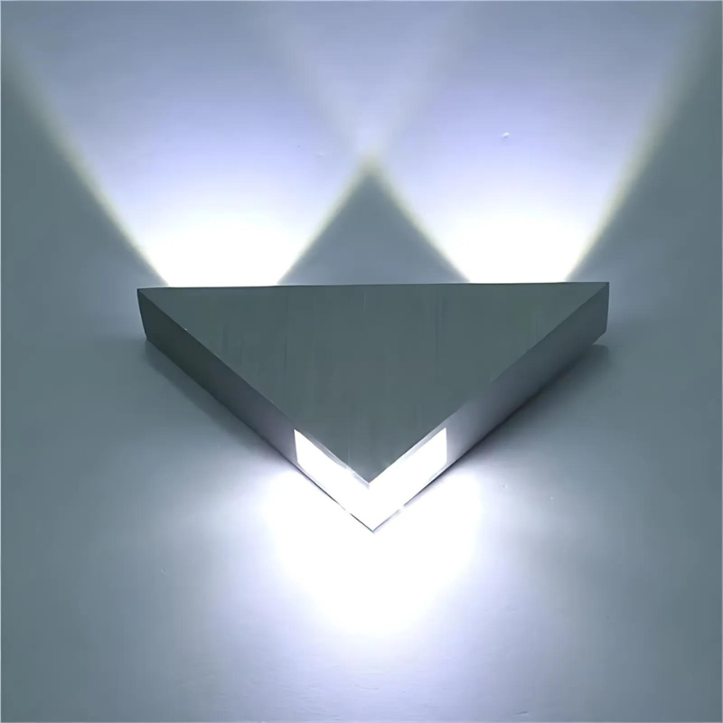 efficient-solar-outdoor-light-with-dusk-detection-for-home-and-garden-glaveri