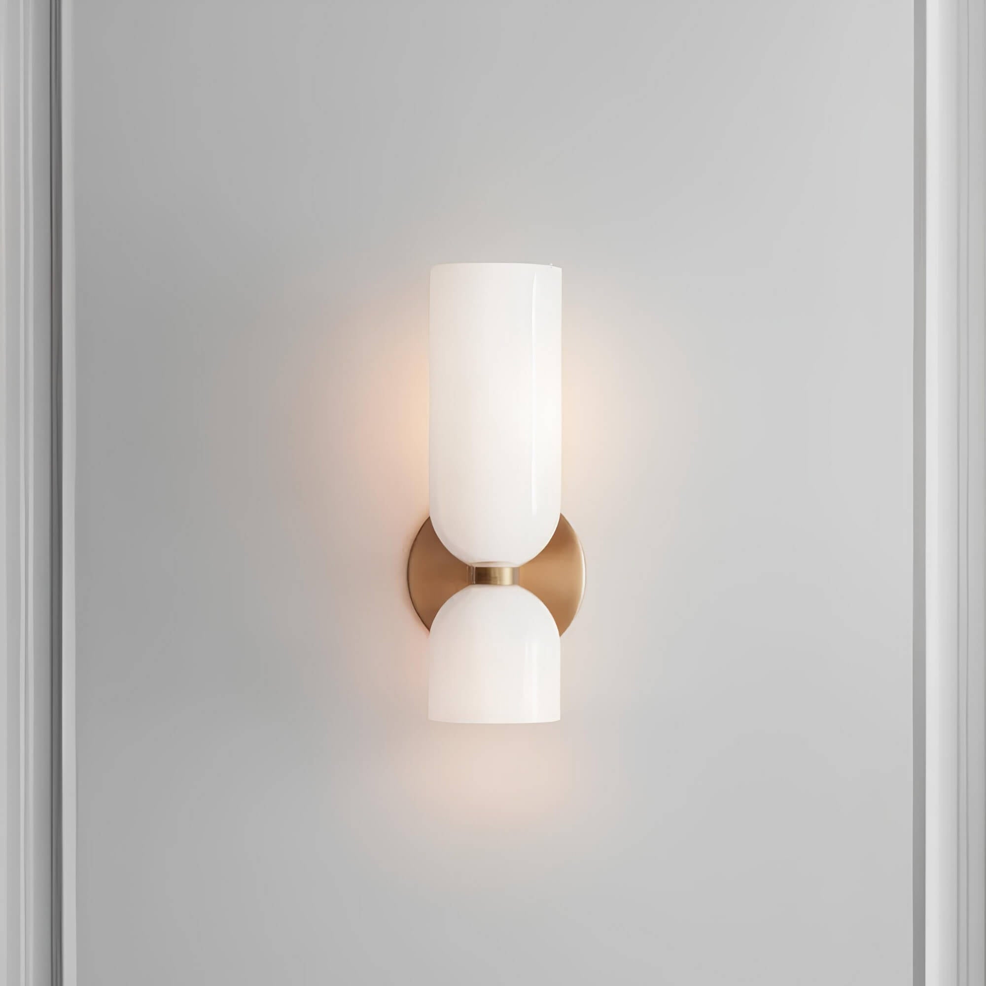 double-layered-glass-wall-light-for-modern-home-ambience-and-style-glaveri