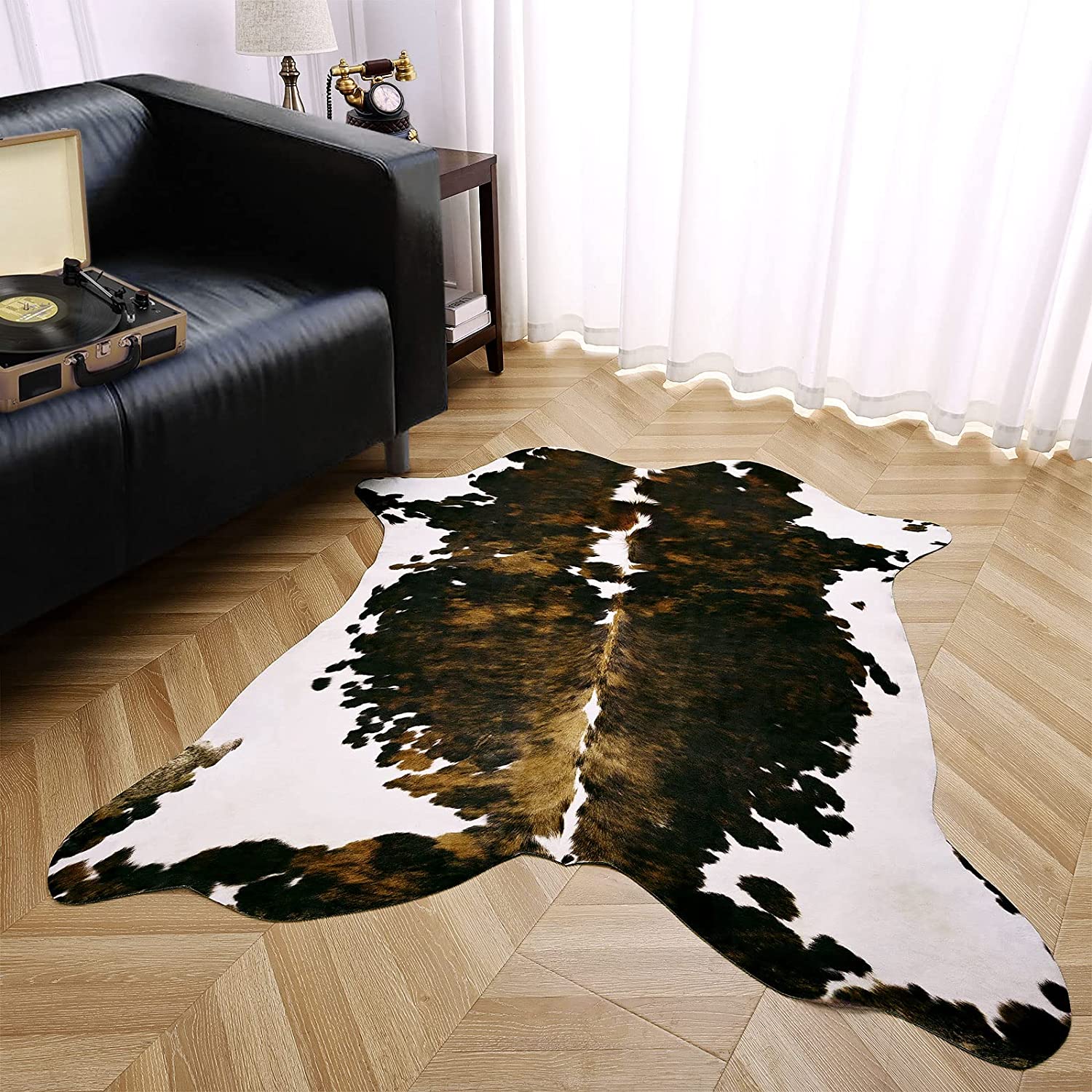 luxurious-faux-fur-area-rug-for-home-decor-and-cozy-living-spaces-glaveri