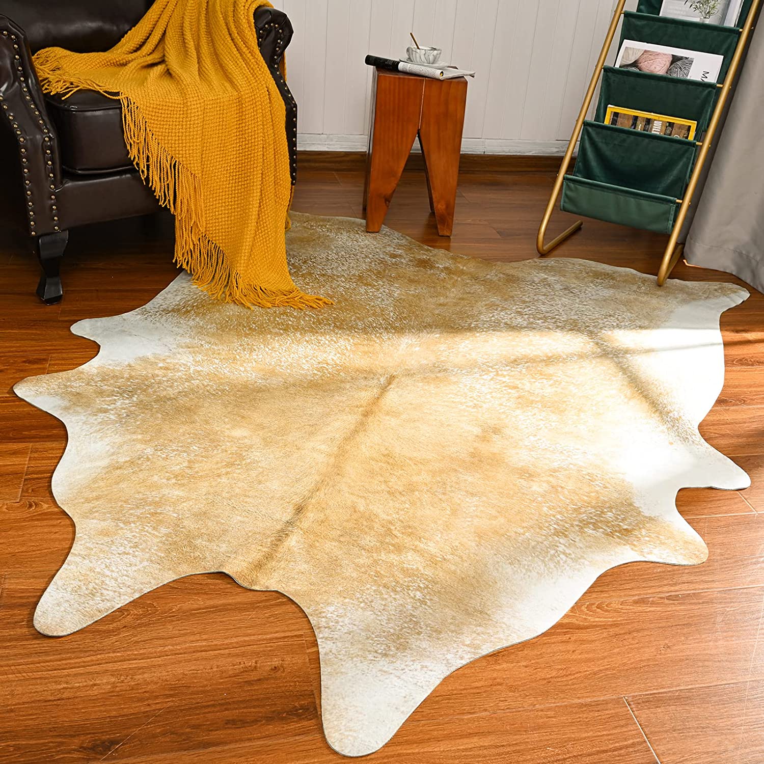 luxurious-faux-fur-area-rug-for-home-decor-and-cozy-living-spaces-glaveri