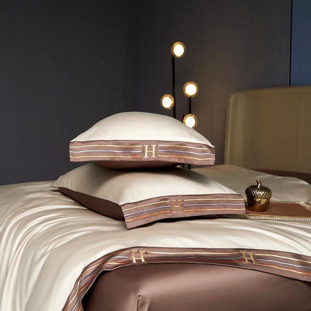 egyptian-cotton-luxury-bed-linen-set-for-home-comfort-and-style-glaveri