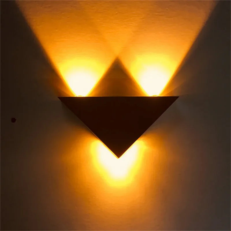 efficient-solar-outdoor-light-with-dusk-detection-for-home-and-garden-glaveri