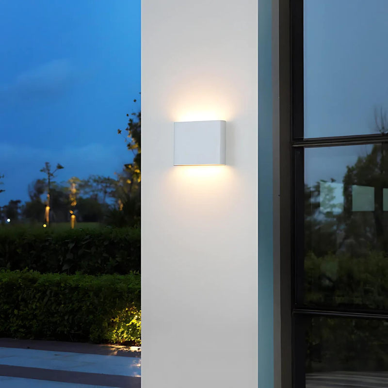 weatherproof-led-wall-light-for-indoor-and-outdoor-home-use-glaveri