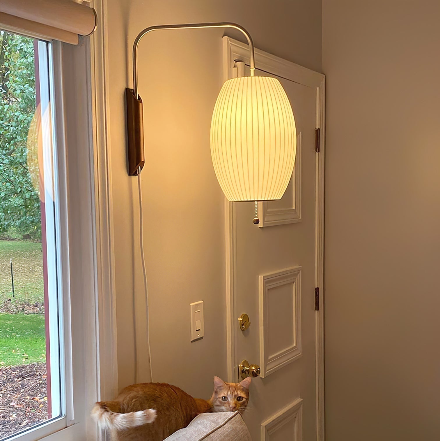 elegant-modern-wall-light-for-home-and-office-stylish-design-warm-glow-glaveri
