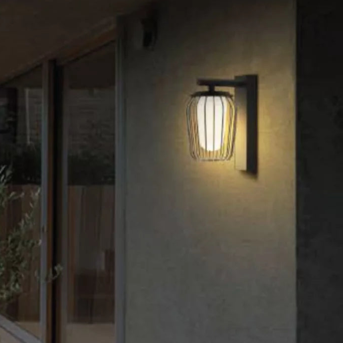 aluminium-outdoor-motion-sensor-light-for-home-and-garden-security-glaveri