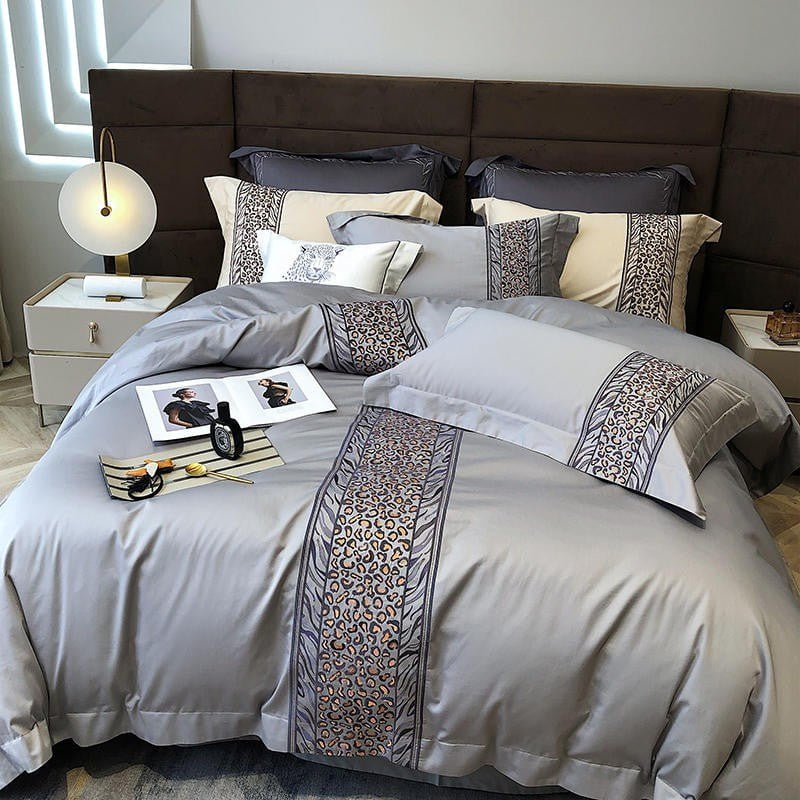 egyptian-cotton-leopard-bedding-set-for-luxurious-home-comfort-glaveri