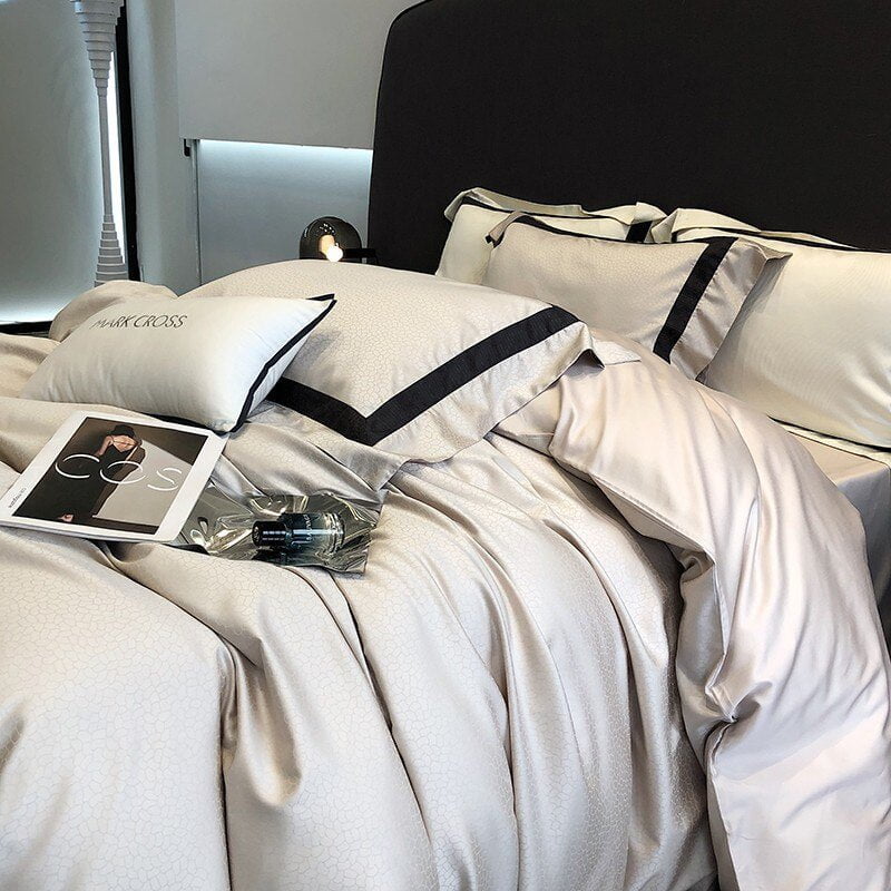 egyptian-cotton-bedding-set-for-luxurious-sleep-soft-durable-home-use-glaveri