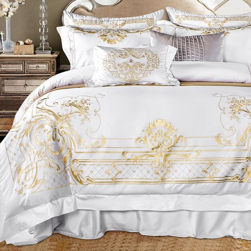 egyptian-cotton-luxurious-white-and-gold-bedding-set-for-home-comfort-glaveri