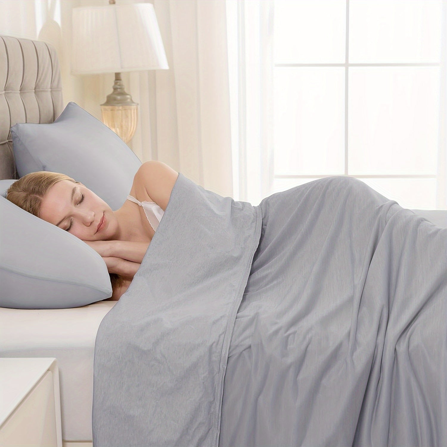 cooling-blanket-for-comfortable-sleep-soft-breathable-lightweight-design-glaveri